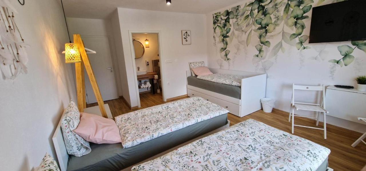 Hotel Samarin Črnomelj Εξωτερικό φωτογραφία