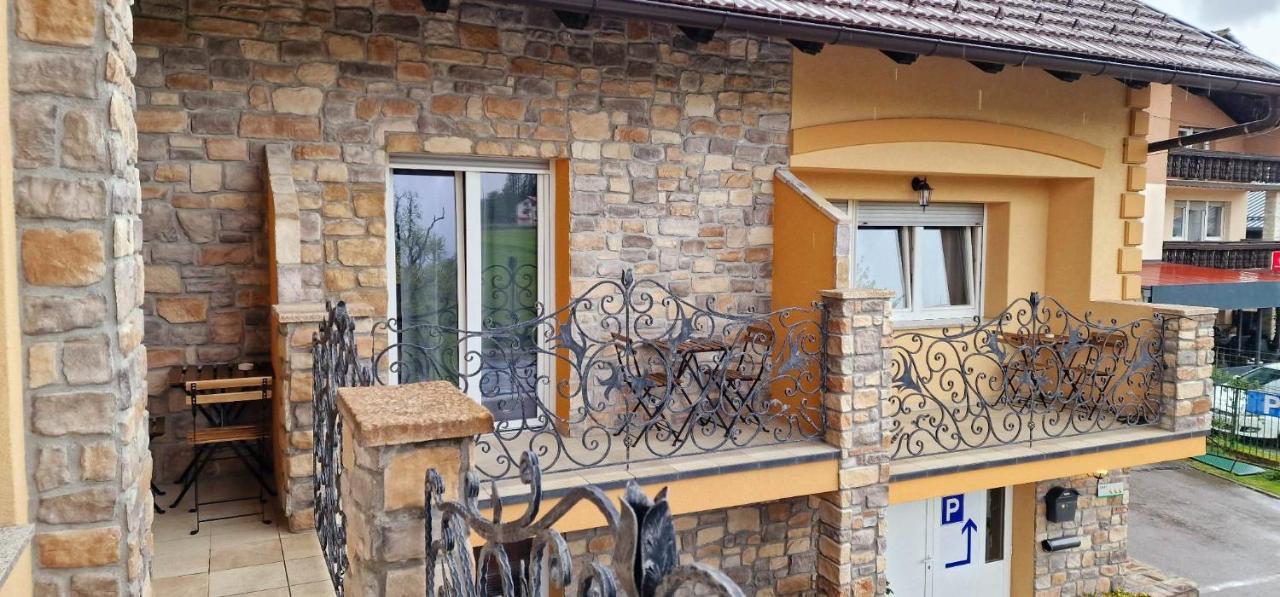 Hotel Samarin Črnomelj Εξωτερικό φωτογραφία